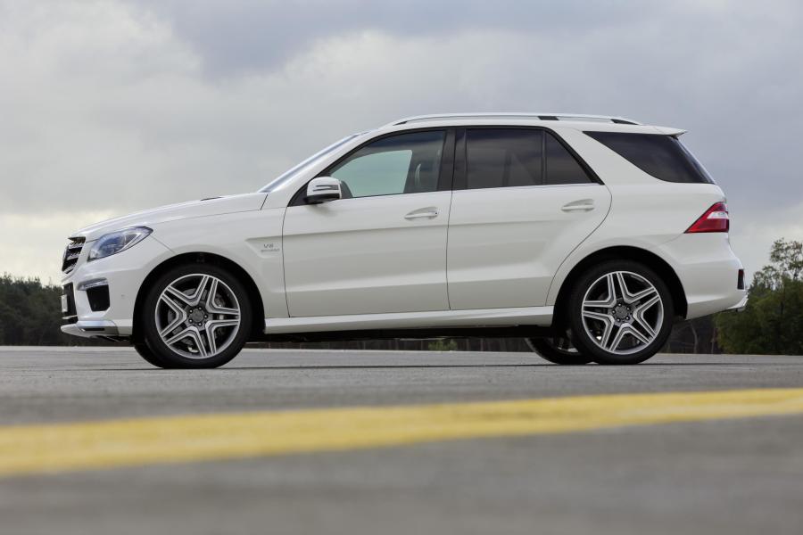  Mercedes-Benz ML63 AMG 2012 года  (фото 66 из 70)